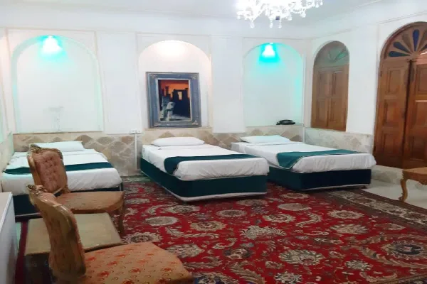 اتاق-دو-تخته-هتل-خان-نشین-اصفهان
